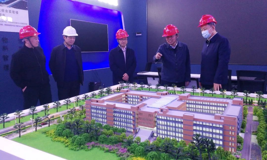 晋中市委书记吴俊清在山西建投三建集团承建的山西农业大学新建综合实验楼ob电竞项目调研