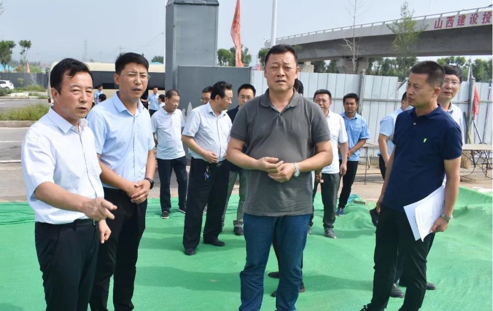 晋中副市长在山西建投三建集团承建的龙城大街区域路网、电力管沟ob电竞项目